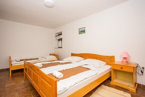 Apartments Adria