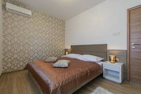 Apartments Villa Aurora 3