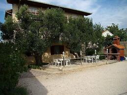 Apartments Ivan Rogoznica