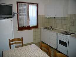 Apartments Ivan Rogoznica