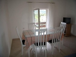 Apartments Ivan Rogoznica