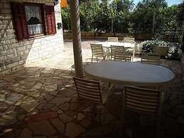 Apartments Ivan Rogoznica