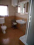 Apartments Ivan Rogoznica