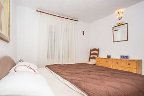 Holiday House Tina Seget