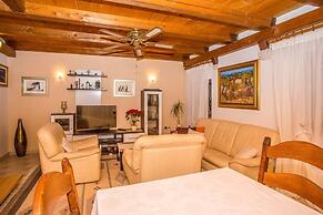 Holiday House Tina Seget