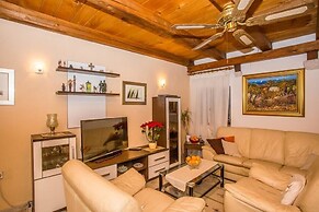 Holiday House Tina Seget