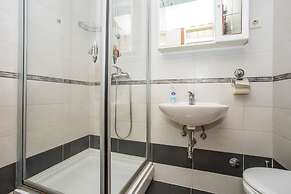 Holiday House Tina Seget