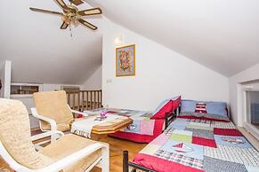 Holiday House Tina Seget