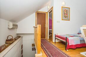 Holiday House Tina Seget