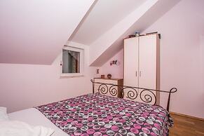 Holiday House Tina Seget