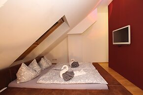 SLADKIY SLIVA Boutique Apartment