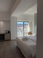 Las Hotel & Spa