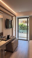 Las Hotel & Spa