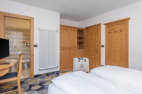 Hotel Tirol Natural Idyll