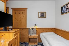 Hotel Tirol Natural Idyll