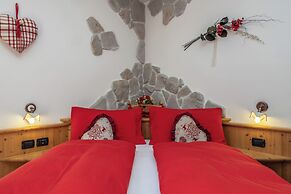 Hotel Tirol Natural Idyll