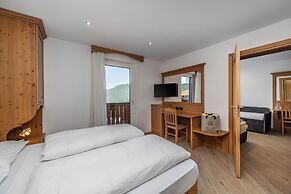 Hotel Tirol Natural Idyll