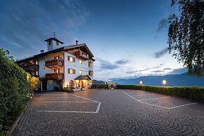 Hotel Tirol Natural Idyll
