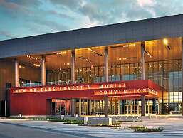 Spacious Townhouse close to FQ & City Hot Spots