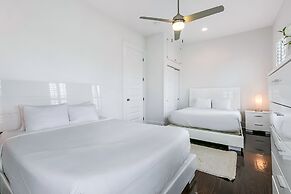 Spacious Townhouse close to FQ & City Hot Spots