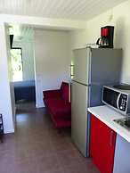 Au Petit Canal Fleuri