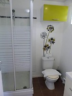 Au Petit Canal Fleuri