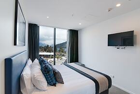 Ramada Queenstown Central