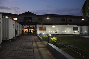 Kiri Container Resort