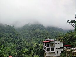 Haut Monde Hill Stream Resort and Spa