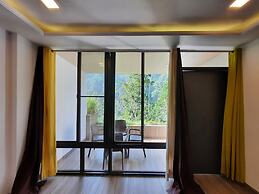 Haut Monde Hill Stream Resort and Spa