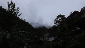 Haut Monde Hill Stream Resort and Spa