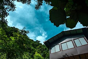 Haut Monde Hill Stream Resort and Spa