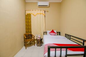 OYO 867 Bettah Coba Homestay