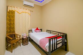 OYO 867 Bettah Coba Homestay