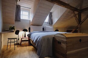 Monastery Garden Bistro & Rooms