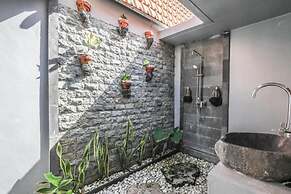 The Box Paradise Bungalow