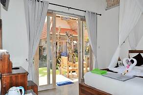 The Box Paradise Bungalow