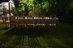 Paradise Hotel Nyaung Shwe