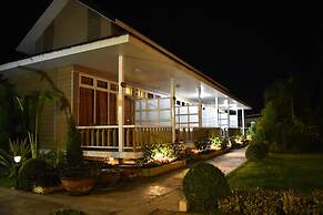 Paradise Hotel Nyaung Shwe