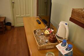 Paradise Hotel Nyaung Shwe