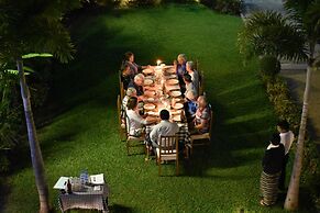 Paradise Hotel Nyaung Shwe