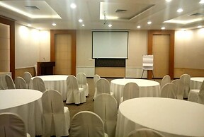 MWC Club by Downtown