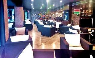 MWC Club by Downtown