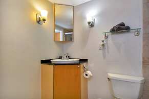 Amazing Apartment,hallandale Beach, Walk to Ocean!