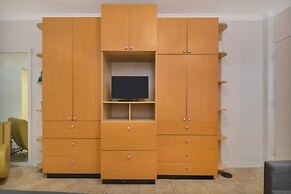 Amazing Apartment,hallandale Beach, Walk to Ocean!