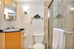 Amazing Apartment,hallandale Beach, Walk to Ocean!