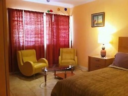 Amazing Apartment,hallandale Beach, Walk to Ocean!