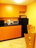 Amazing Apartment,hallandale Beach, Walk to Ocean!