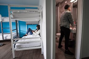 Nyon Hostel