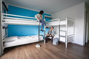 Nyon Hostel